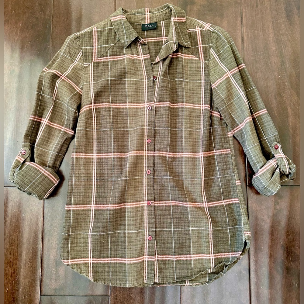 VILA Women’s Plaid Button Down Shirt in 100% cotton - Picture 4 of 8